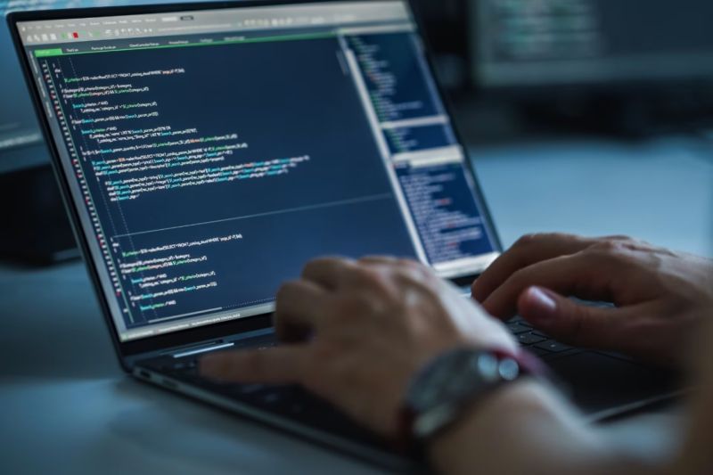 船山区软件定制开发：PHP与Node.js，后端解决方案的优势博弈
